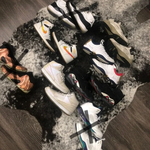 NIKE / Jordan Lot [ 5 Pair of Sneakers ] Lot 58 - 5 Pairs of Nike Air Jordan Shoes, some New - Sizes  main image 2